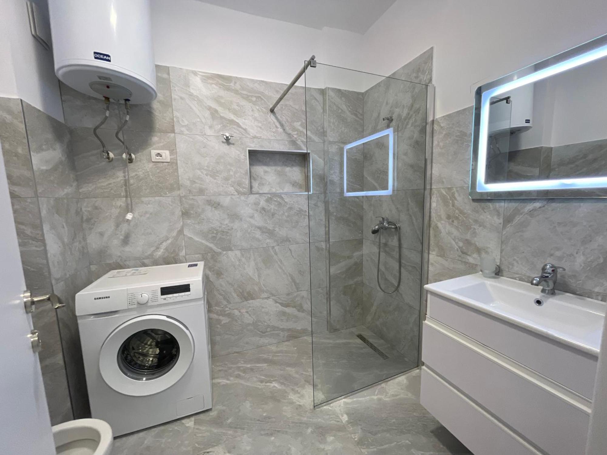 Modern Apartment In Central Vlorë Εξωτερικό φωτογραφία
